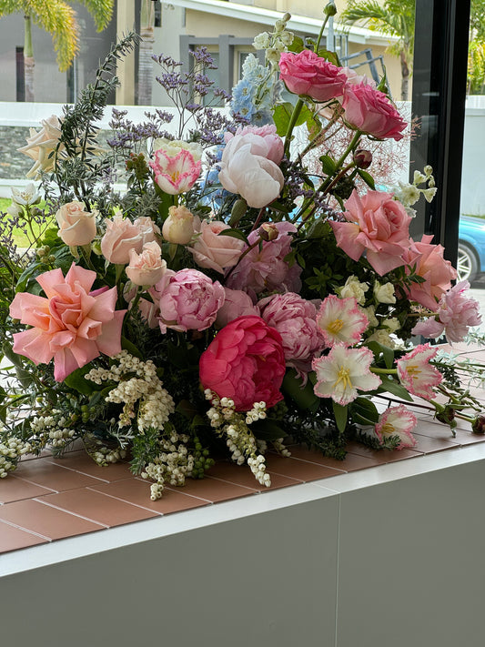 Event Flowers That Wow: Table Centres & Flower Clouds