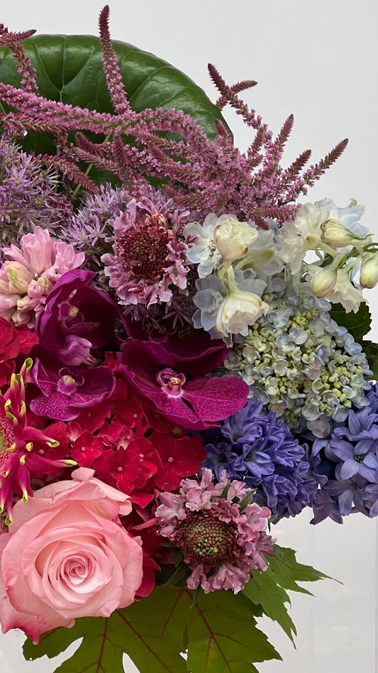 Mid-Year Graduation Flowers: July 2025 Bouquets to Mark the Special Day with The Bloom Club (July 2025)